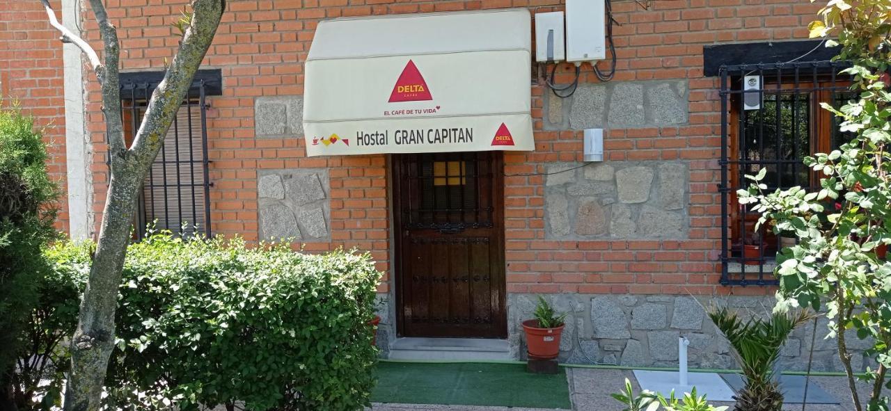 Hostal Gran Capitan Bargas Ngoại thất bức ảnh